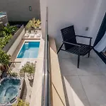 Adria Concept Apartmán *